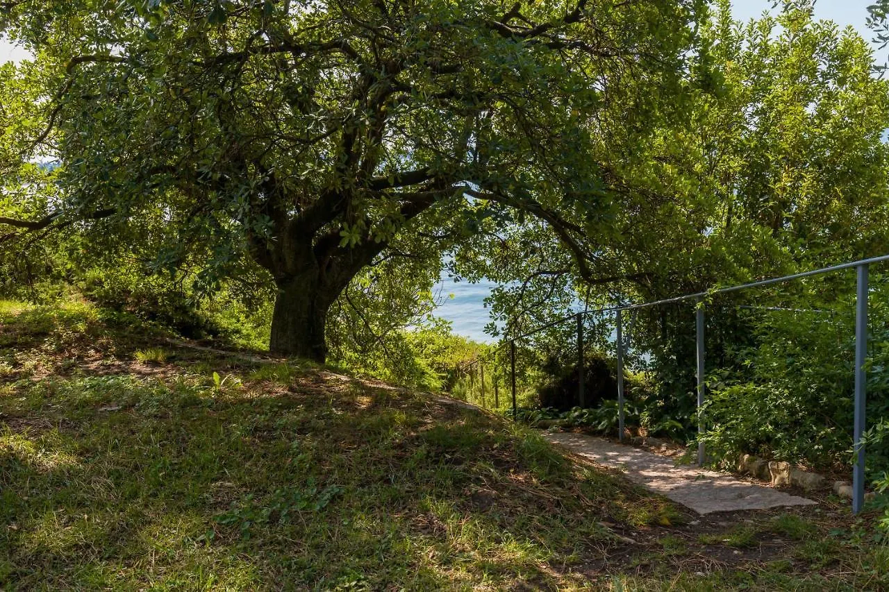 Villa Fasanella: Cottage Sulla Spiaggia 加尔达
