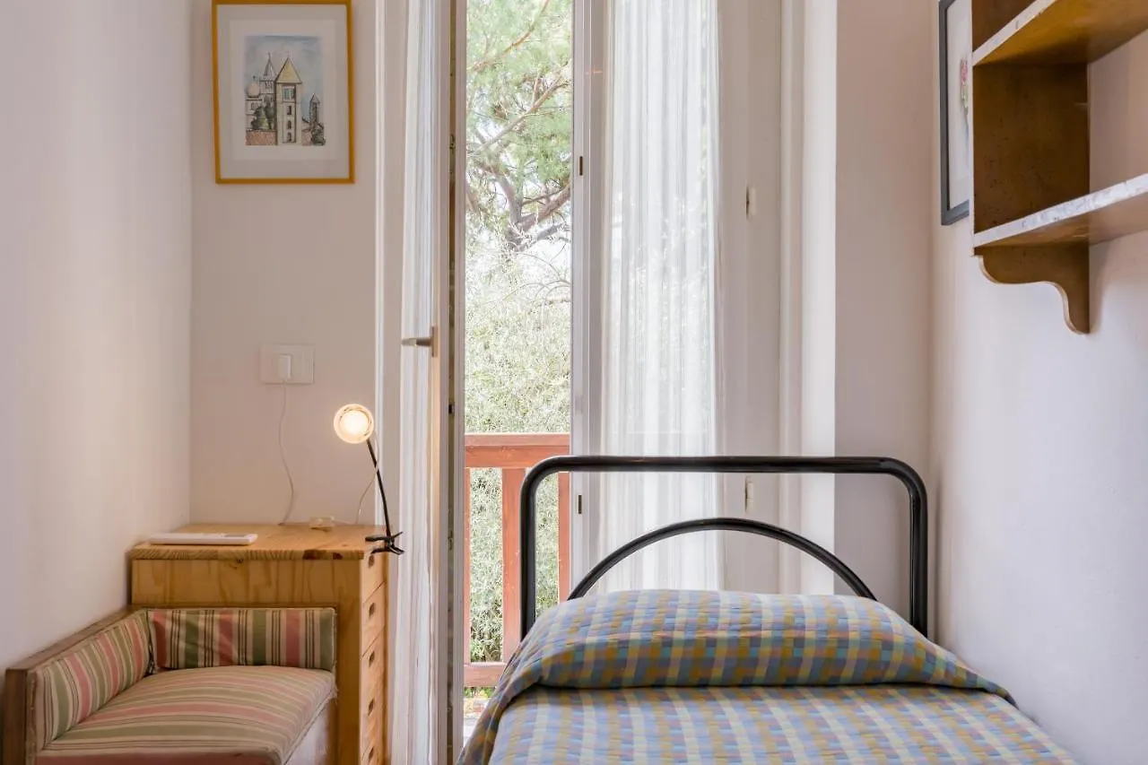 Villa Fasanella: Cottage Sulla Spiaggia 加尔达 意大利
