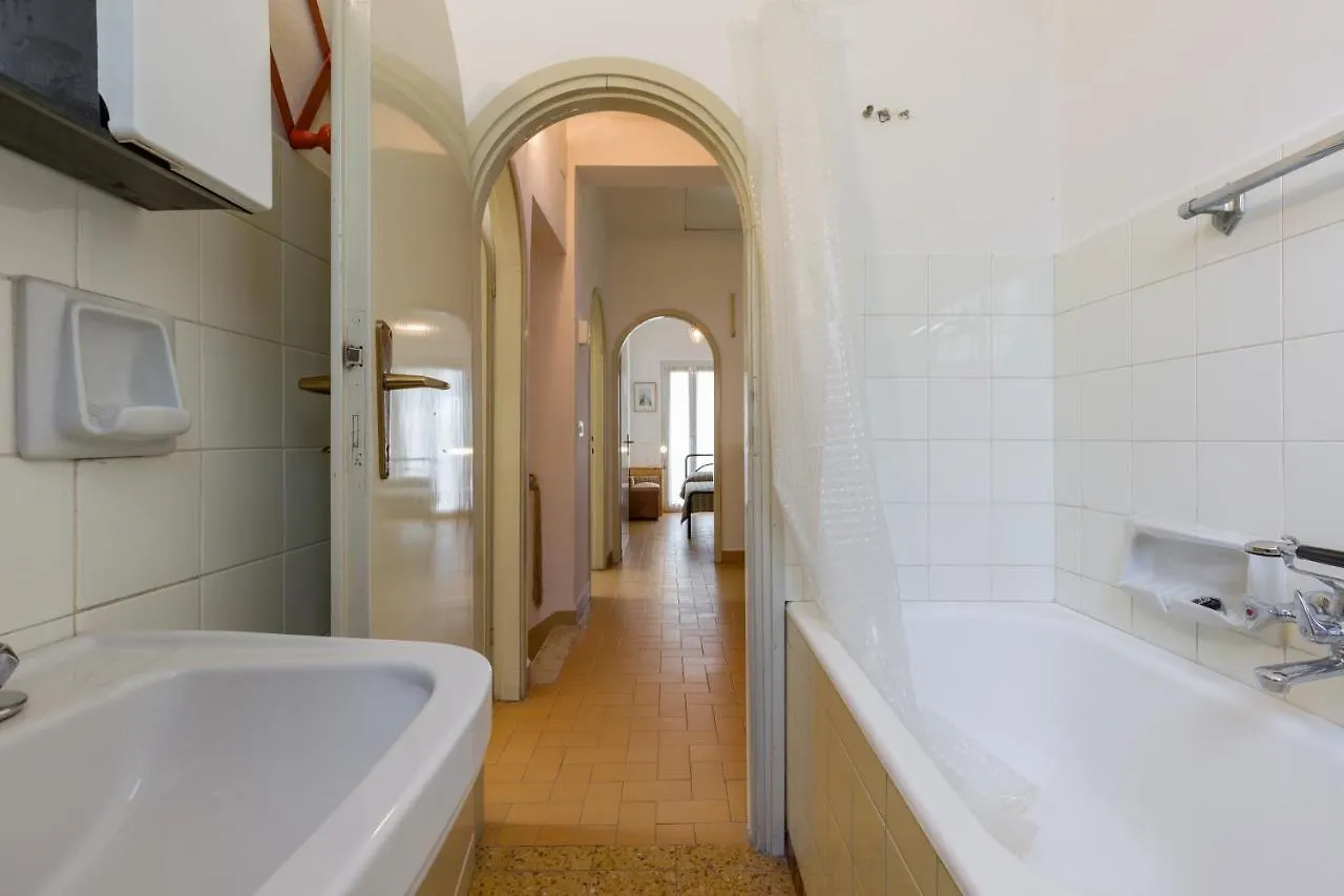 Villa Fasanella: Cottage Sulla Spiaggia 加尔达 度假居
