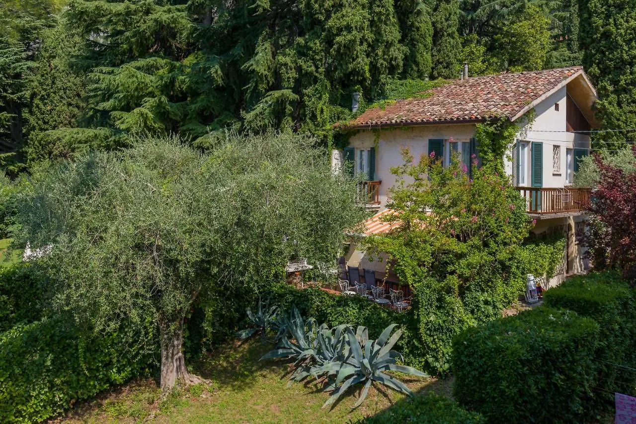 Villa Fasanella: Cottage Sulla Spiaggia 加尔达