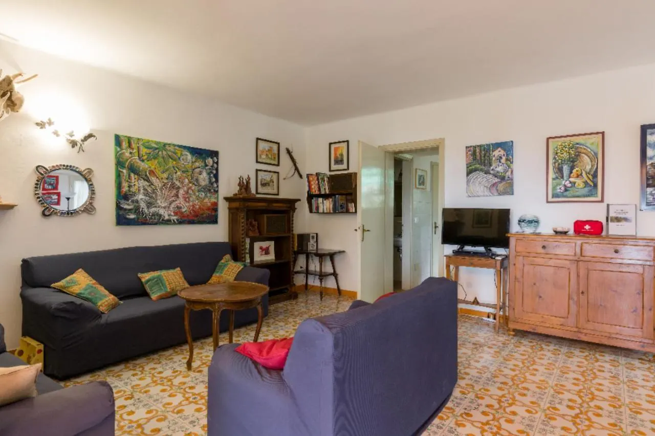 Villa Fasanella: Cottage Sulla Spiaggia 加尔达