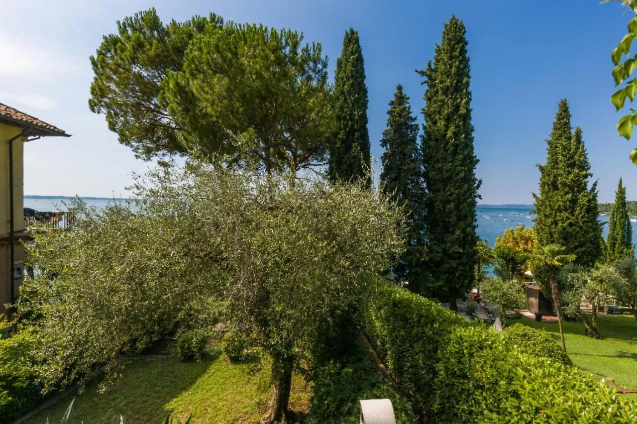 Villa Fasanella: Cottage Sulla Spiaggia 加尔达 意大利