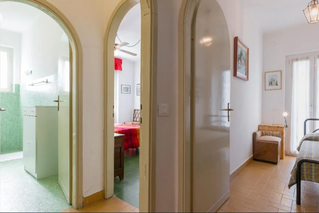 Villa Fasanella: Cottage Sulla Spiaggia 加尔达