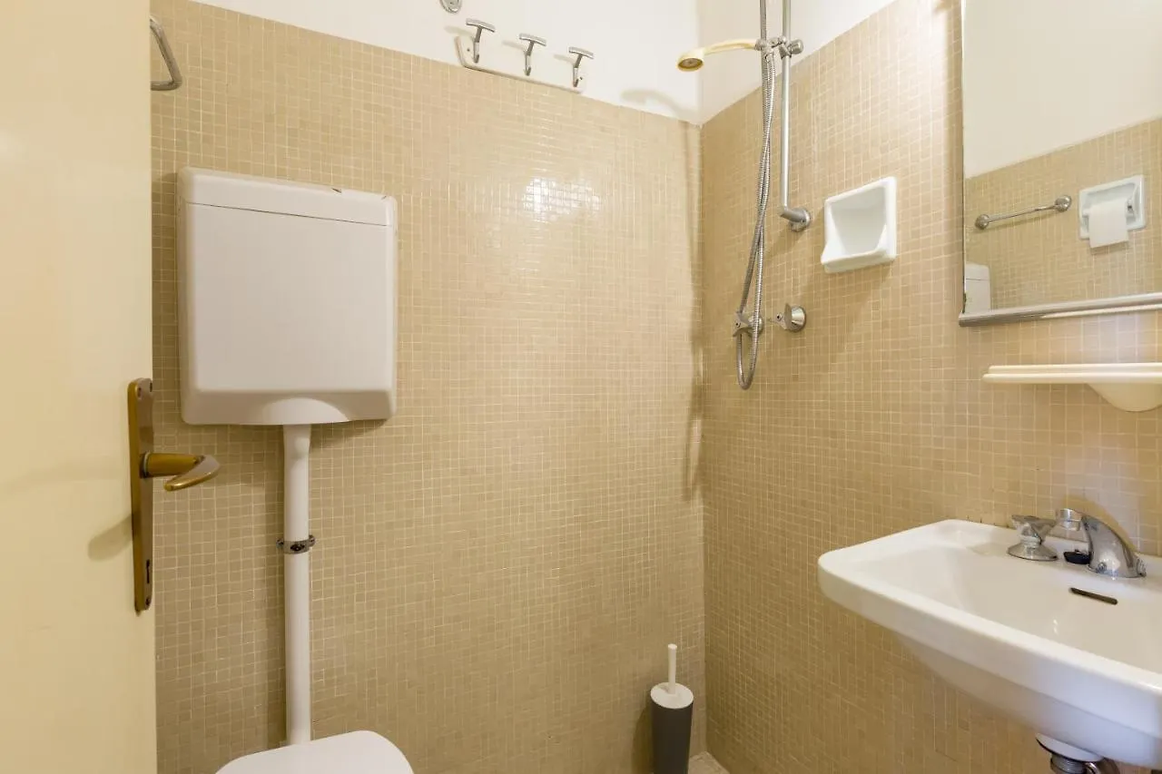 Villa Fasanella: Cottage Sulla Spiaggia Garda  Italy